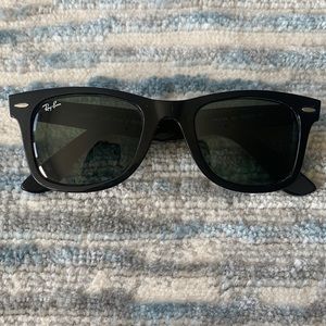 Ray ban wayfarer black sunglasses
